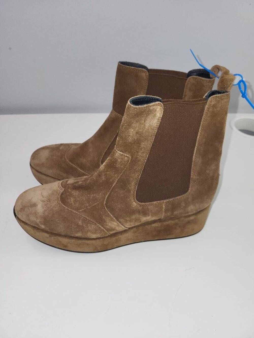 C La Canadienne Brown Suede Ankle Boots Size 9 Made in Spain Wedge Platform
